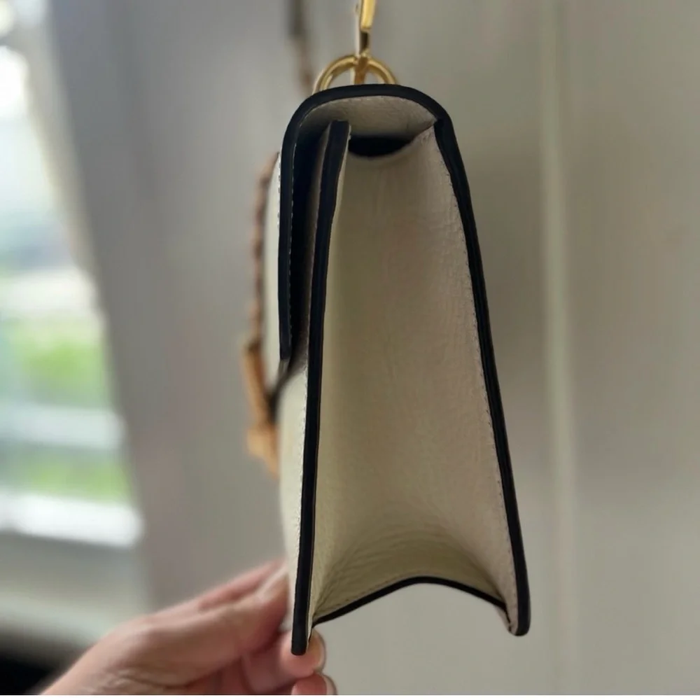 Gucci ivory Gold-Embellished bees and stars crossbody Bag- PM size - Picture 12 of 15